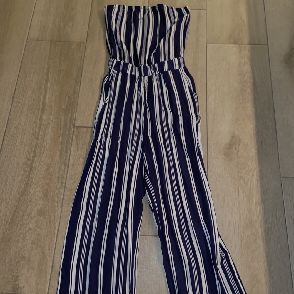 Tilly’s Strapless jumpsuit